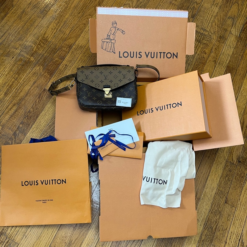 Louis Vuitton Pochette Métis
